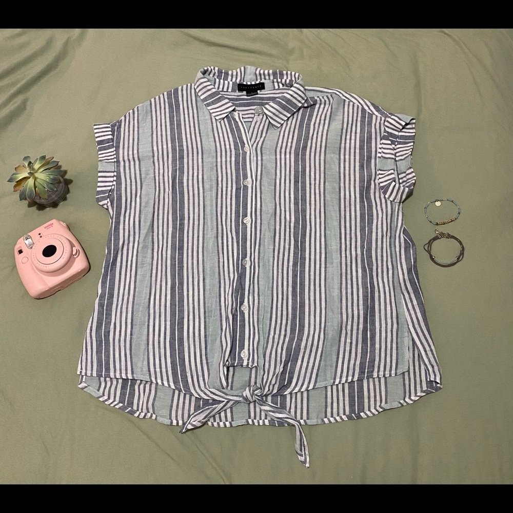 Sanctuary Striped Button-up tie top